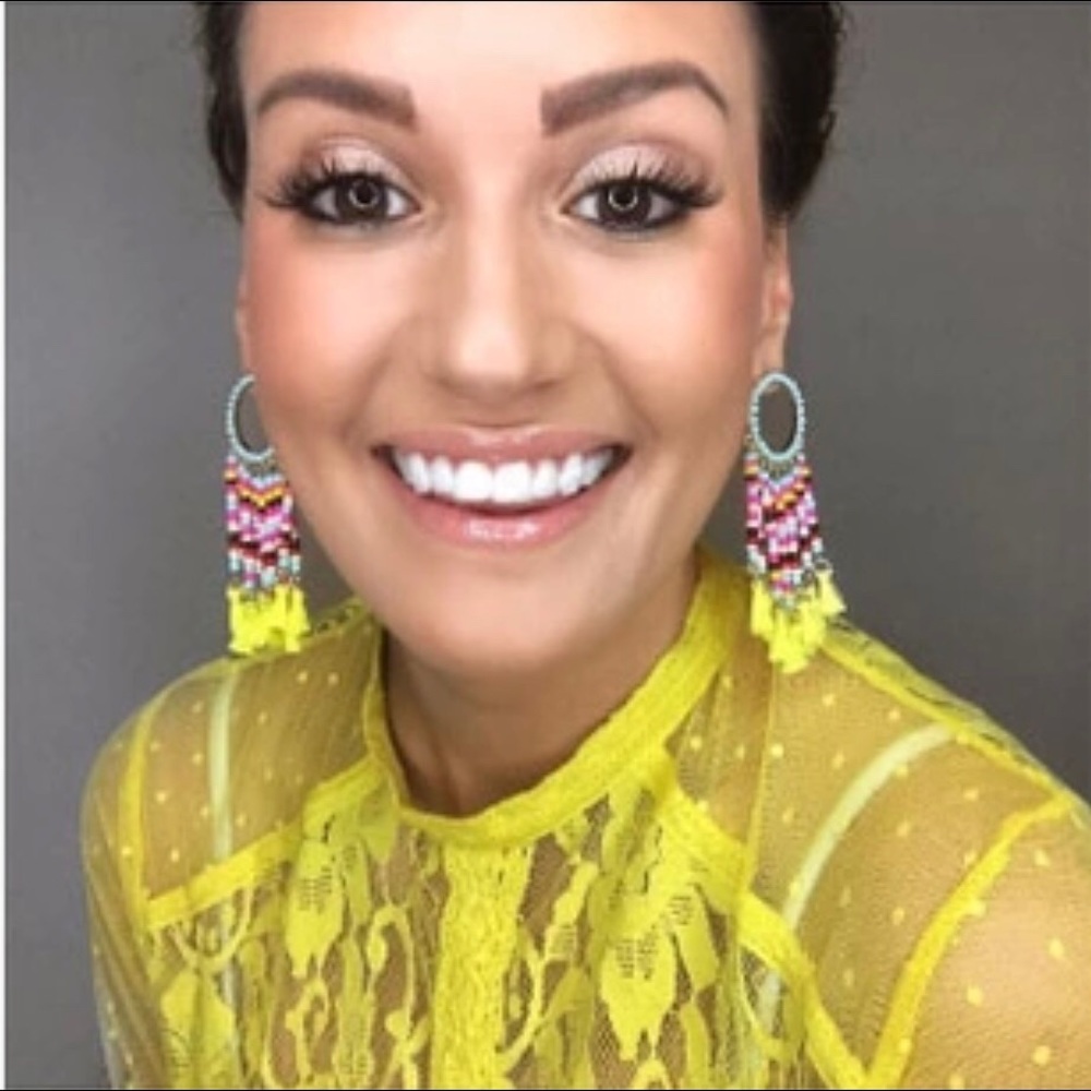 Stunning Beaded earrings - Picture 3 of 5